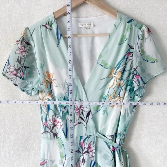 Yumi Kim Wrap Maxi Dress Woman’s Size Medium Mint Green Floral Print - Picture 11 of 12